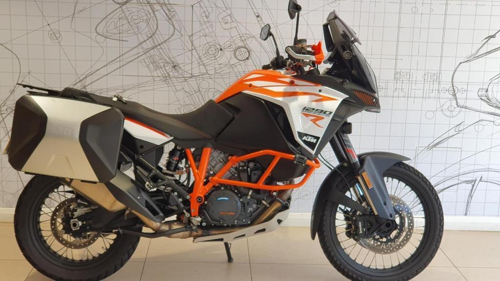 KTM 1290 SUPER ADVENTURE R FITTED WITH 